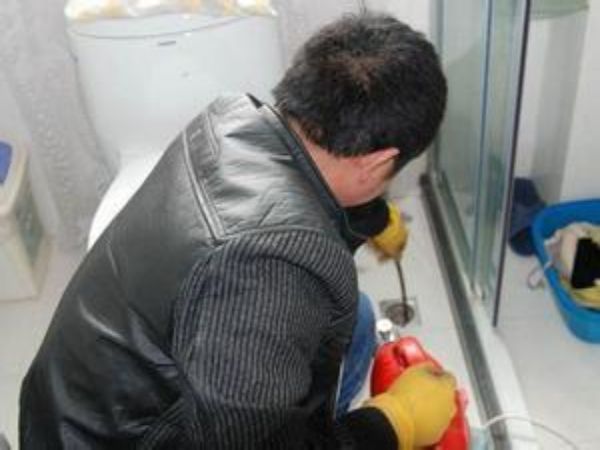 深圳补漏疏通管道公司（深圳管道疏通维修）